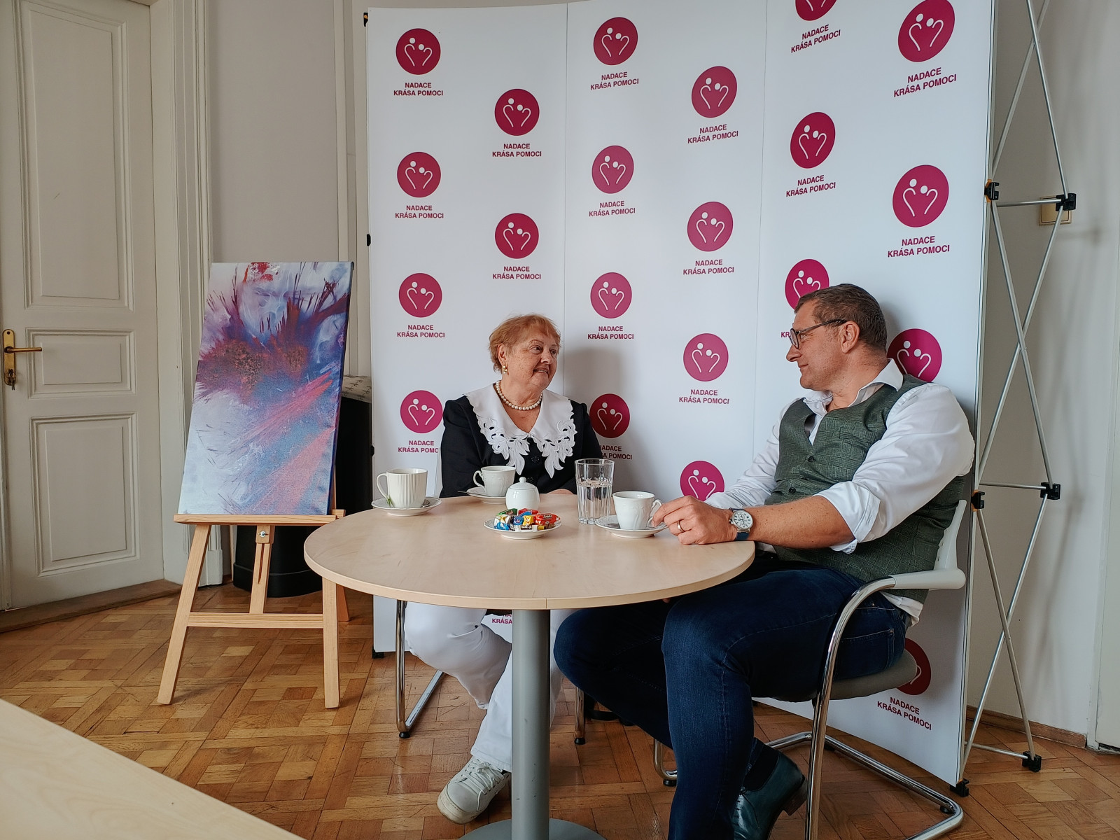 Stárnout aktivně: maminka a syn Hartmanovi